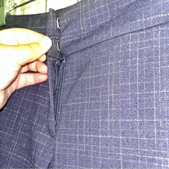 Ann Taylor Navy Pinstripe Straight Leg Pants - Picture 4 of 6